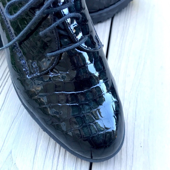 Patent leather shoes - Picture 2 of 6